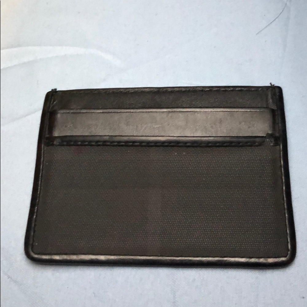 Burberry card case (used bud in good condition)